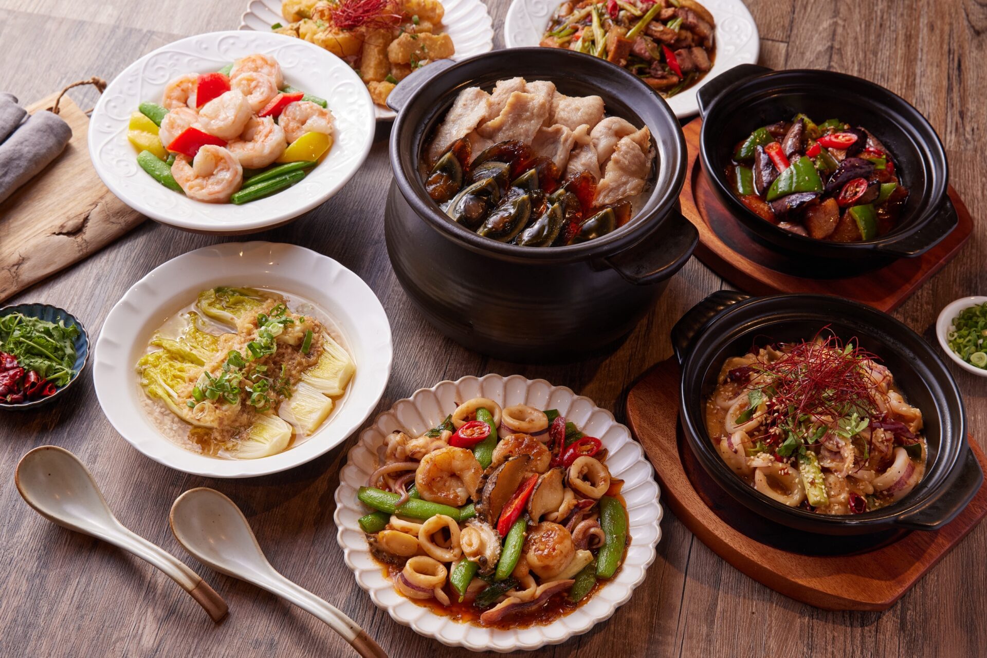 澎湖海味搶鮮 麟粥宮馬糞海膽粥限量登場 南高雄分店9月開幕 澎湖海味搶鮮 麟粥宮馬糞海膽粥限量登場 南高雄分店9月開幕