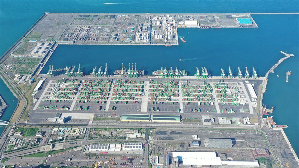 高雄港務分公司建置綠能系統  打造永續綠色港埠再創新局