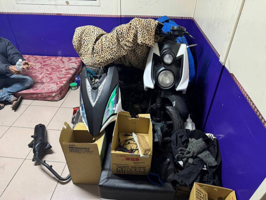 埔警查獲逃逸外勞　專偷路邊事故機車