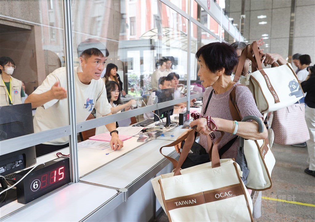 僑委會邀業者參加回國僑胞旅遊說明會 推廣台灣觀光 僑委會邀業者參加回國僑胞旅遊說明會 推廣台灣觀光