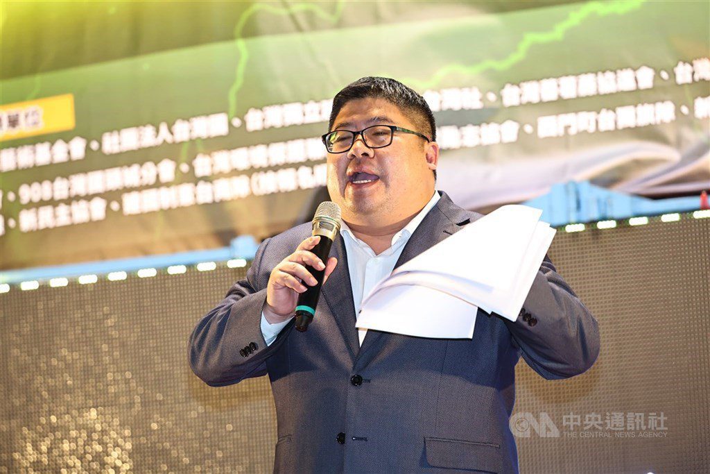 媒體指陳明文不請自來參加考察及施壓 蔡易餘駁斥