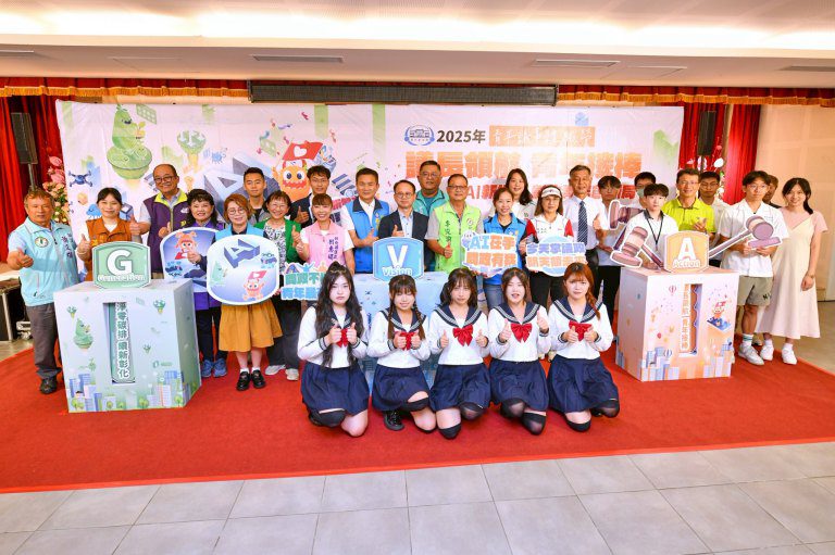 彰化縣議會啟動青年議事體驗營　10位跨黨派縣議員擔任導師