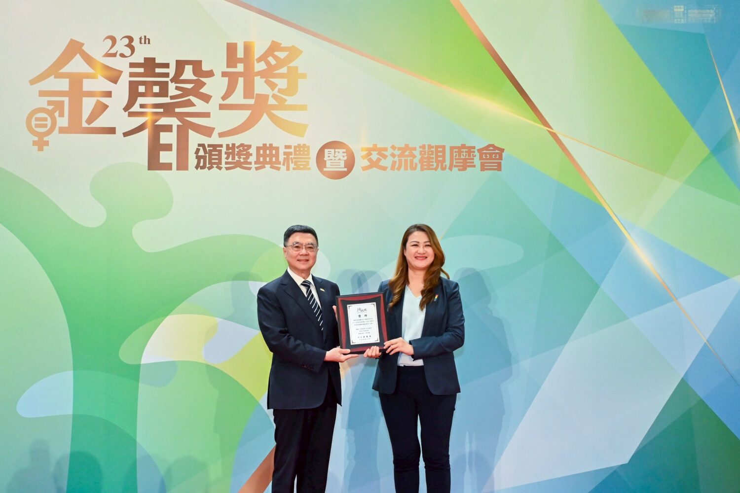 高市觀光局積極推動旅宿環保標章 企業參與度創新高 高市觀光局積極推動旅宿環保標章 企業參與度創新高