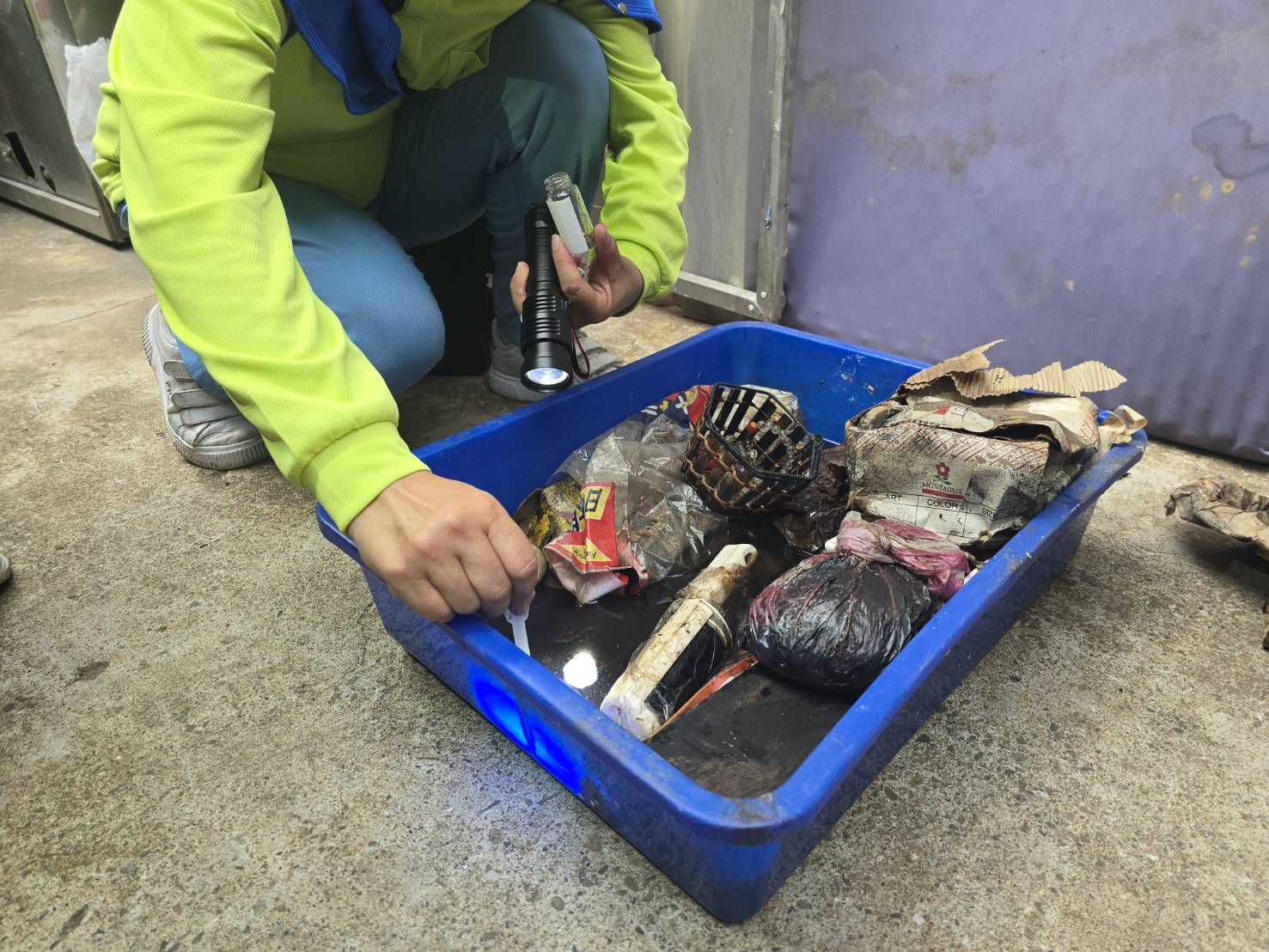 雨後高溫登革熱病媒蚊孳生 高雄市衛生局籲落實清除環境積水容器 雨後高溫登革熱病媒蚊孳生 高雄市衛生局籲落實清除環境積水容器