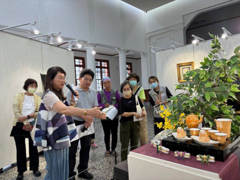 「東之行者-隨想 徐瑞芬瓷繪創作展」 在竹美館驚艷展出 「東之行者-隨想 徐瑞芬瓷繪創作展」 在竹美館驚艷展出