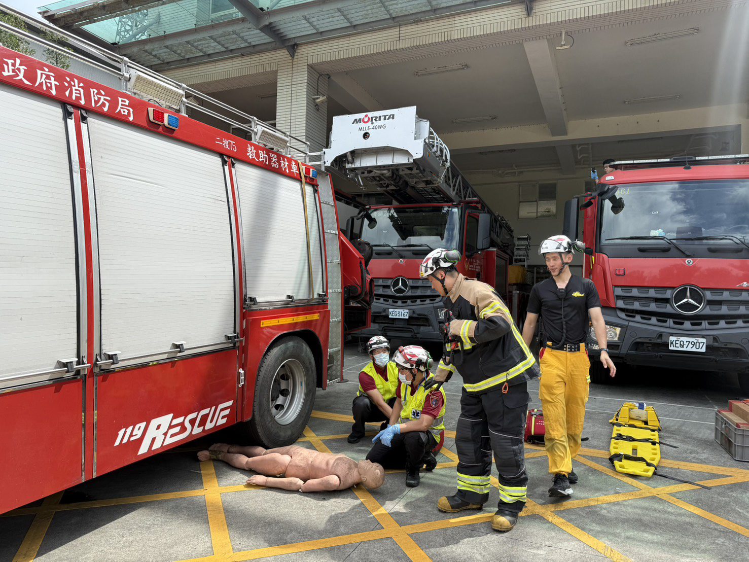 桃消特搜大隊車禍重型救援演練登場 強化重大交通事故應變策略 桃消特搜大隊車禍重型救援演練登場 強化重大交通事故應變策略