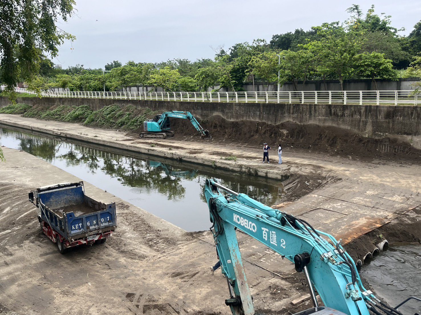 強化都市防洪韌性 水利局:鳳山溪清疏工程預計7月中旬完工 強化都市防洪韌性 水利局:鳳山溪清疏工程預計7月中旬完工