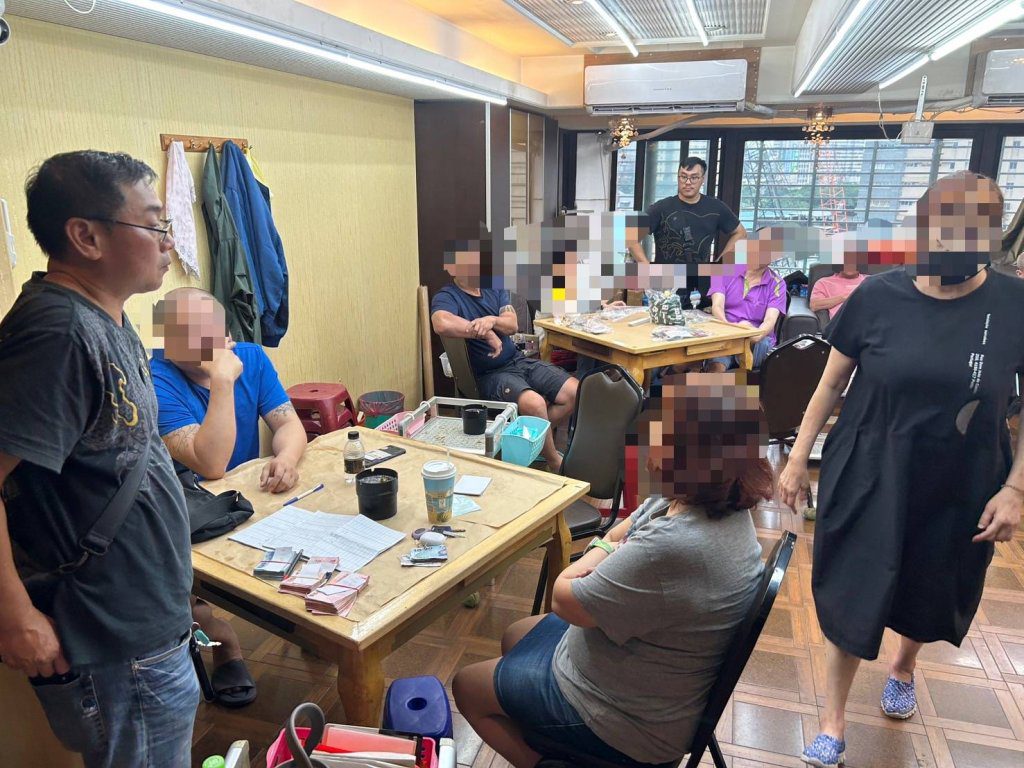 婆媽專注方城之戰忘回家煮飯　家人餓肚氣炸檢舉「設私廚」賭場