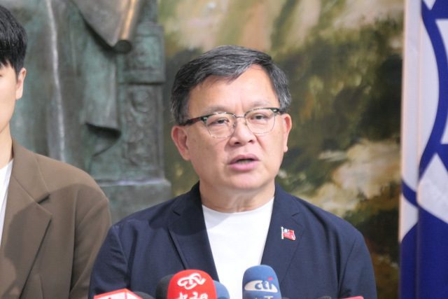 大罷免升溫 藍首辦萬人造勢綠發動看板戰 大罷免升溫 藍首辦萬人造勢綠發動看板戰