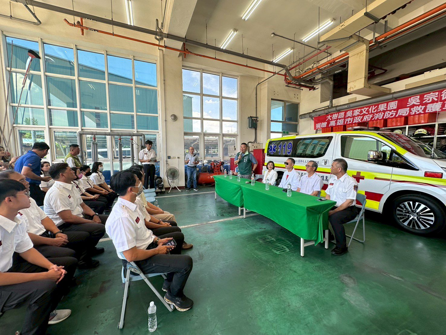 民間力量挹注公共安全 慷慨捐贈救護車強化仁武急救服務 民間力量挹注公共安全 慷慨捐贈救護車強化仁武急救服務