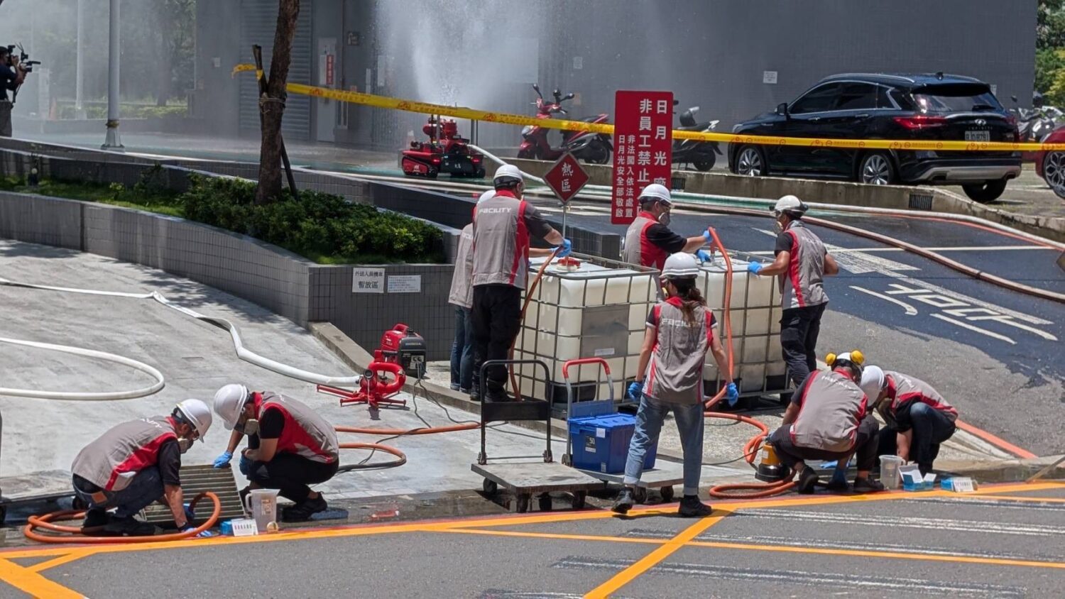 楠梓科技產業園區跨局處搶救演習 陳其邁:公私協力提升產業防災韌性 楠梓科技產業園區跨局處搶救演習 陳其邁:公私協力提升產業防災韌性