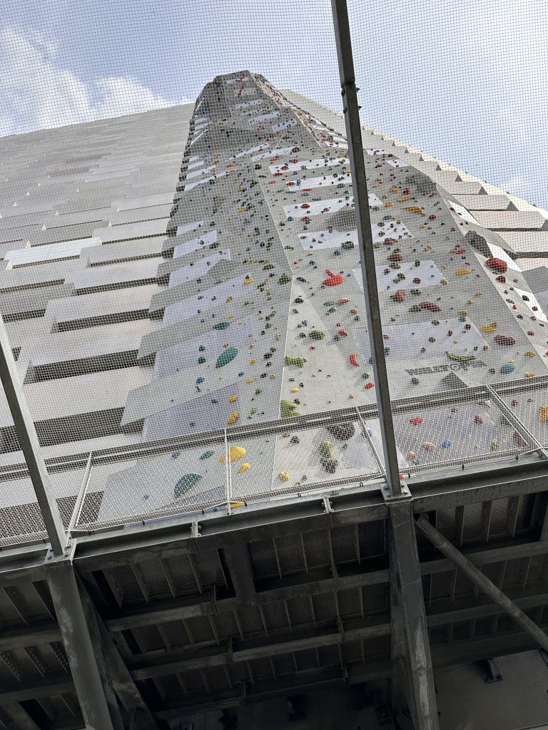 丹麥垃圾焚化廠變身運動空間 彰縣將借鏡垃圾轉能源設計