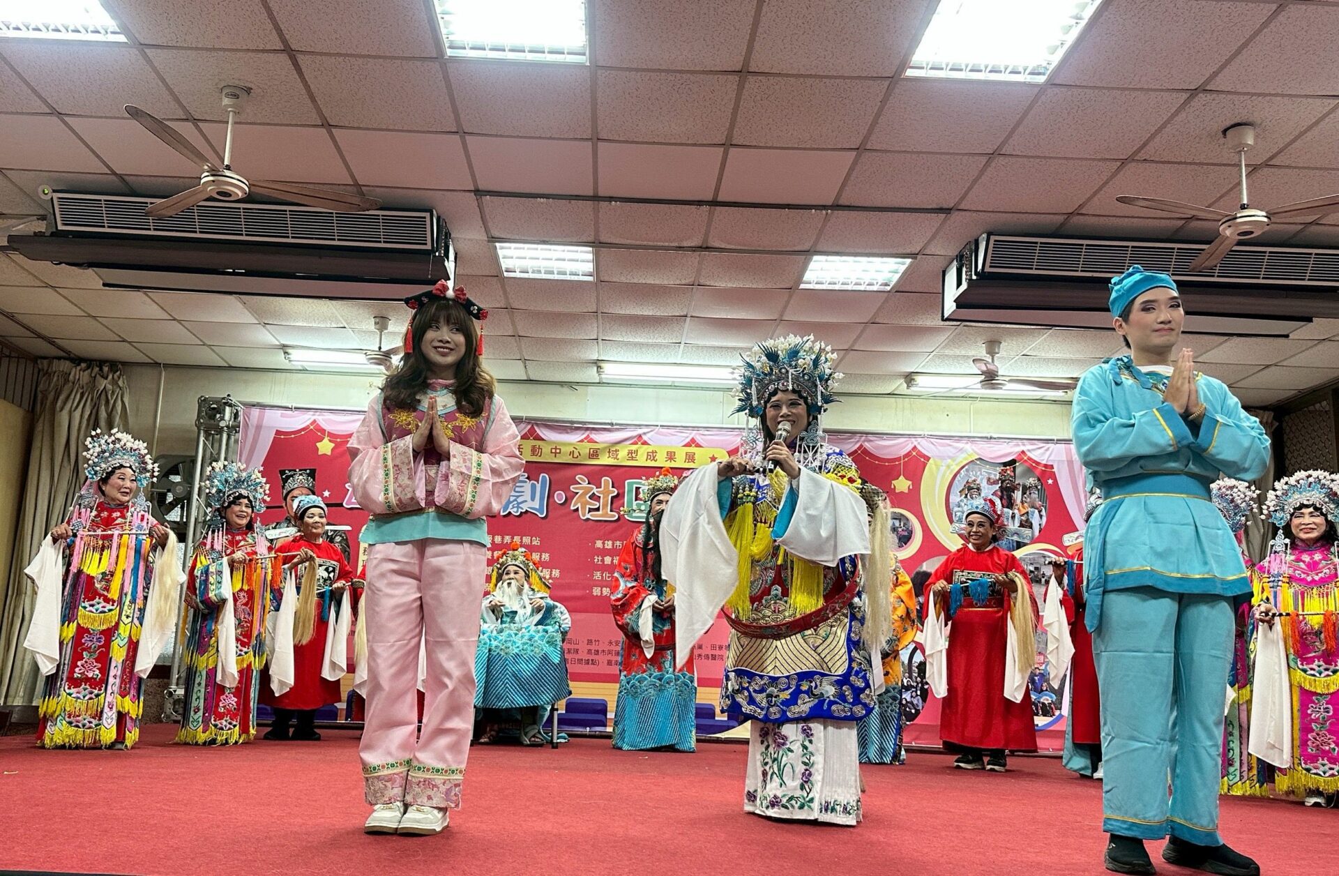 「蓮」鄉藝劇感動上演,長輩化身主角 打造社區共生的典範 「蓮」鄉藝劇感動上演,長輩化身主角 打造社區共生的典範