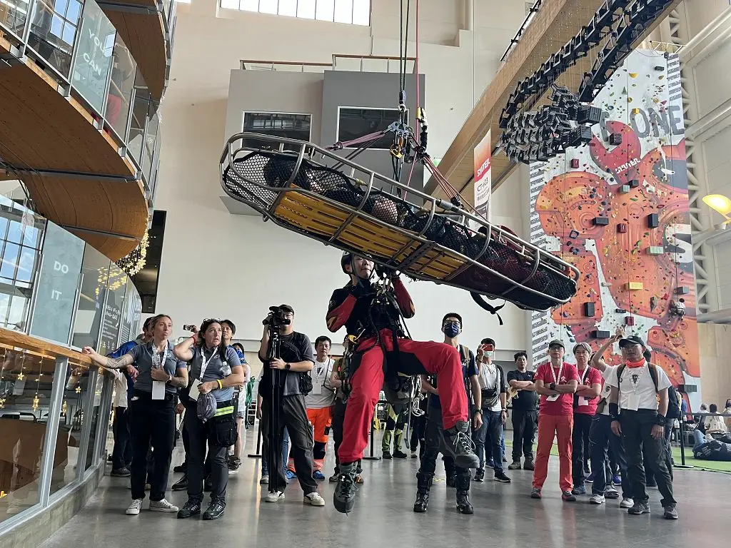 歐美亞9國參與全球繩索救援論壇 南投半山夢工廠躍上國際舞台 歐美亞9國參與全球繩索救援論壇 南投半山夢工廠躍上國際舞台