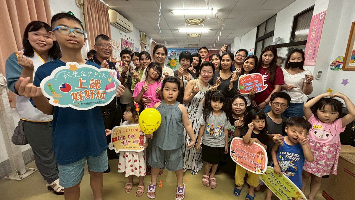 后里新住民生活輔導班圓滿落幕 向日葵金工飾品展現在地情感