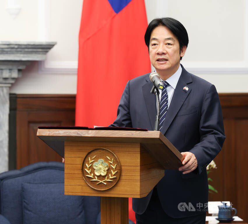 賴總統監誓 林昶佐王思為陳牧民等人完成宣誓