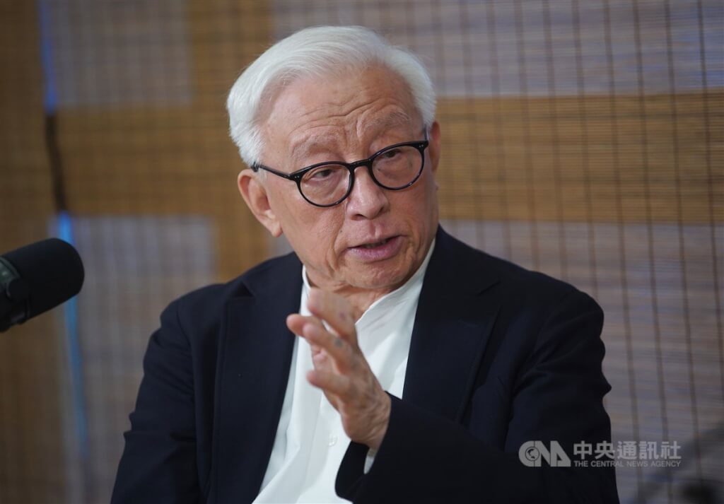 曹興誠批徐巧芯拒規則辯論 斥藍白立委流氓化有黑手操控 曹興誠批徐巧芯拒規則辯論 斥藍白立委流氓化有黑手操控