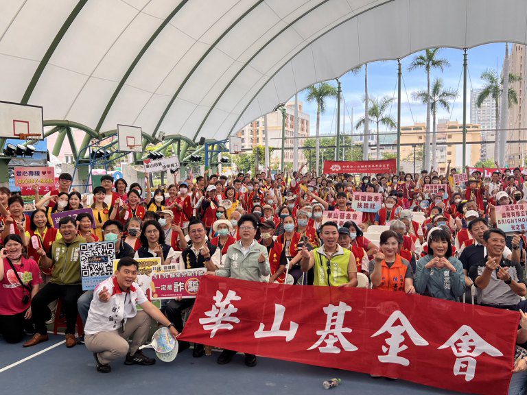 高市少年警攜銀髮族 華山論「詐」 高市少年警攜銀髮族 華山論「詐」