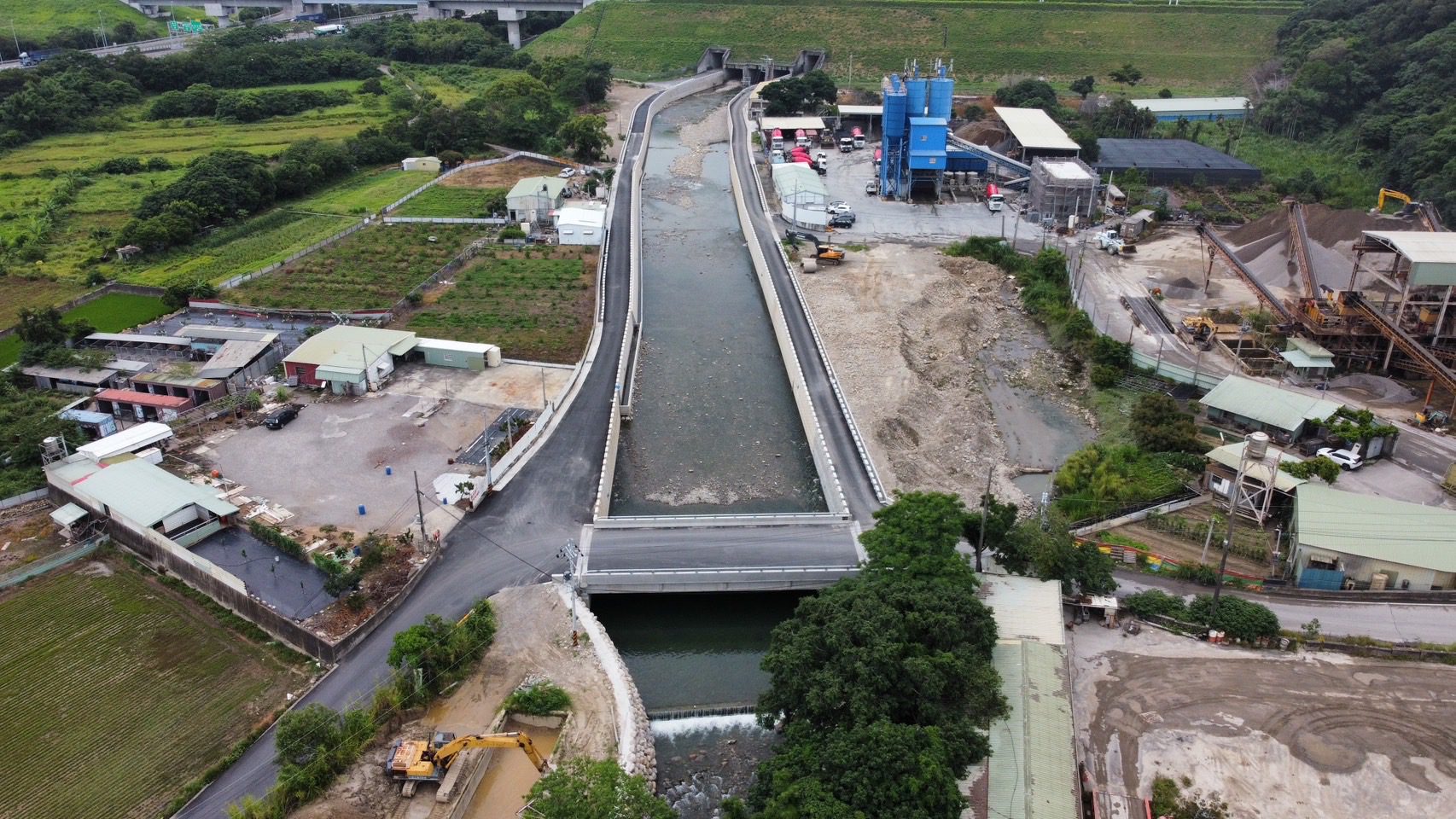 改善通洪瓶頸! 中市軟埤仔溪整治完成 改善通洪瓶頸! 中市軟埤仔溪整治完成
