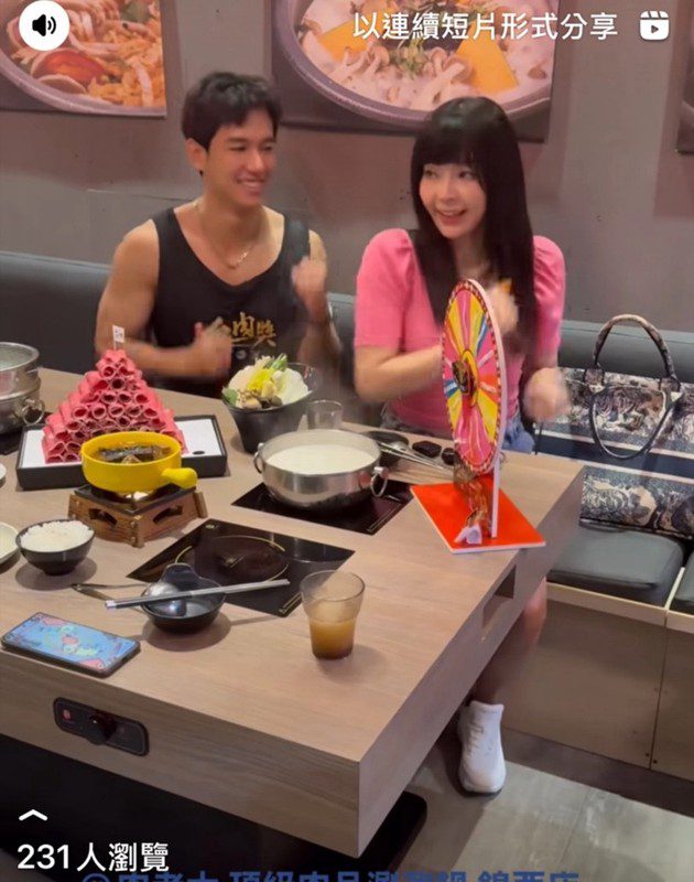 肉老大小鮮肉快閃餵食秀 引爆現場氣氛嗑到臉紅心跳! 肉老大小鮮肉快閃餵食秀 引爆現場氣氛嗑到臉紅心跳!