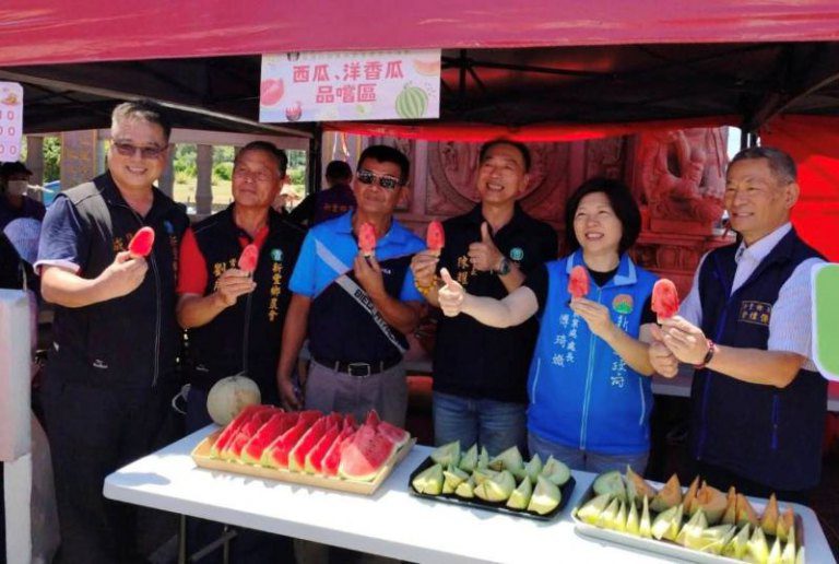 新豐西瓜節甜蜜開跑千斤西瓜吃免驚! 買瓜抽住宿券,清涼好康樂一夏! 新豐西瓜節甜蜜開跑千斤西瓜吃免驚! 買瓜抽住宿券,清涼好康樂一夏!