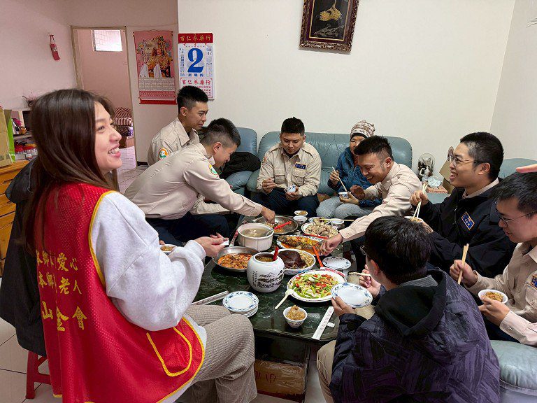 役政公益媒合平台啟動 替代役攜手NGO服務 役政公益媒合平台啟動 替代役攜手NGO服務