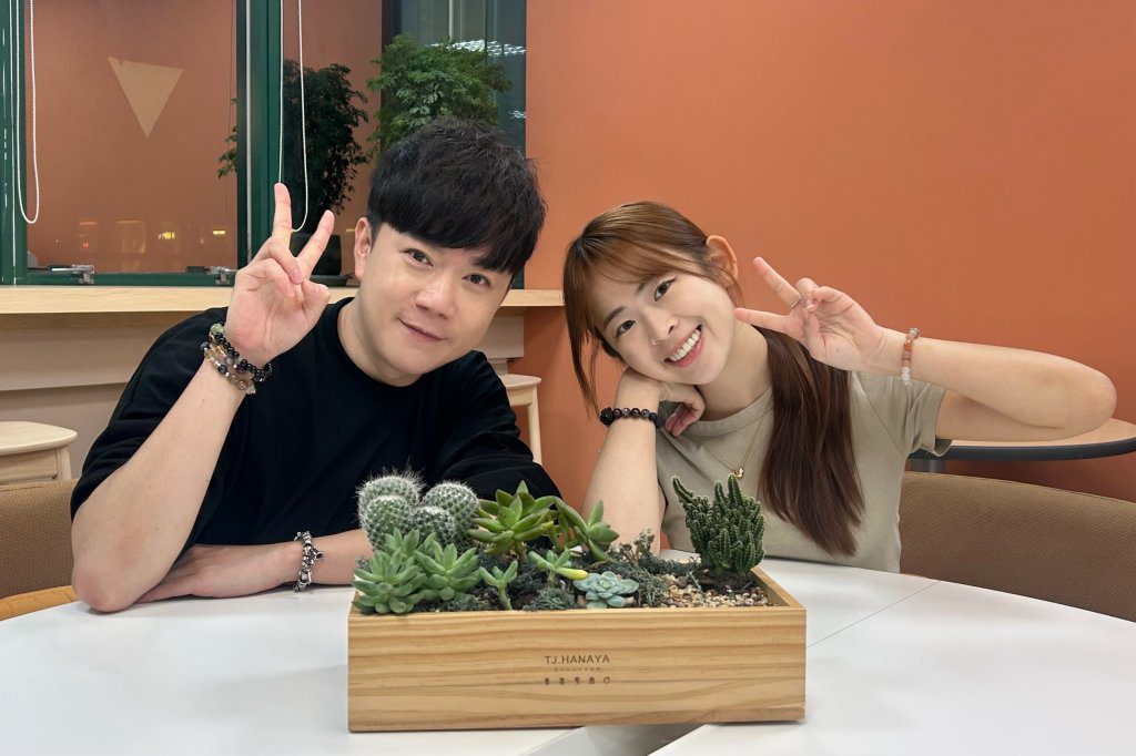 網紅Soya合體李岳　曝在台坎坷：遇騙錢、劈腿險出家