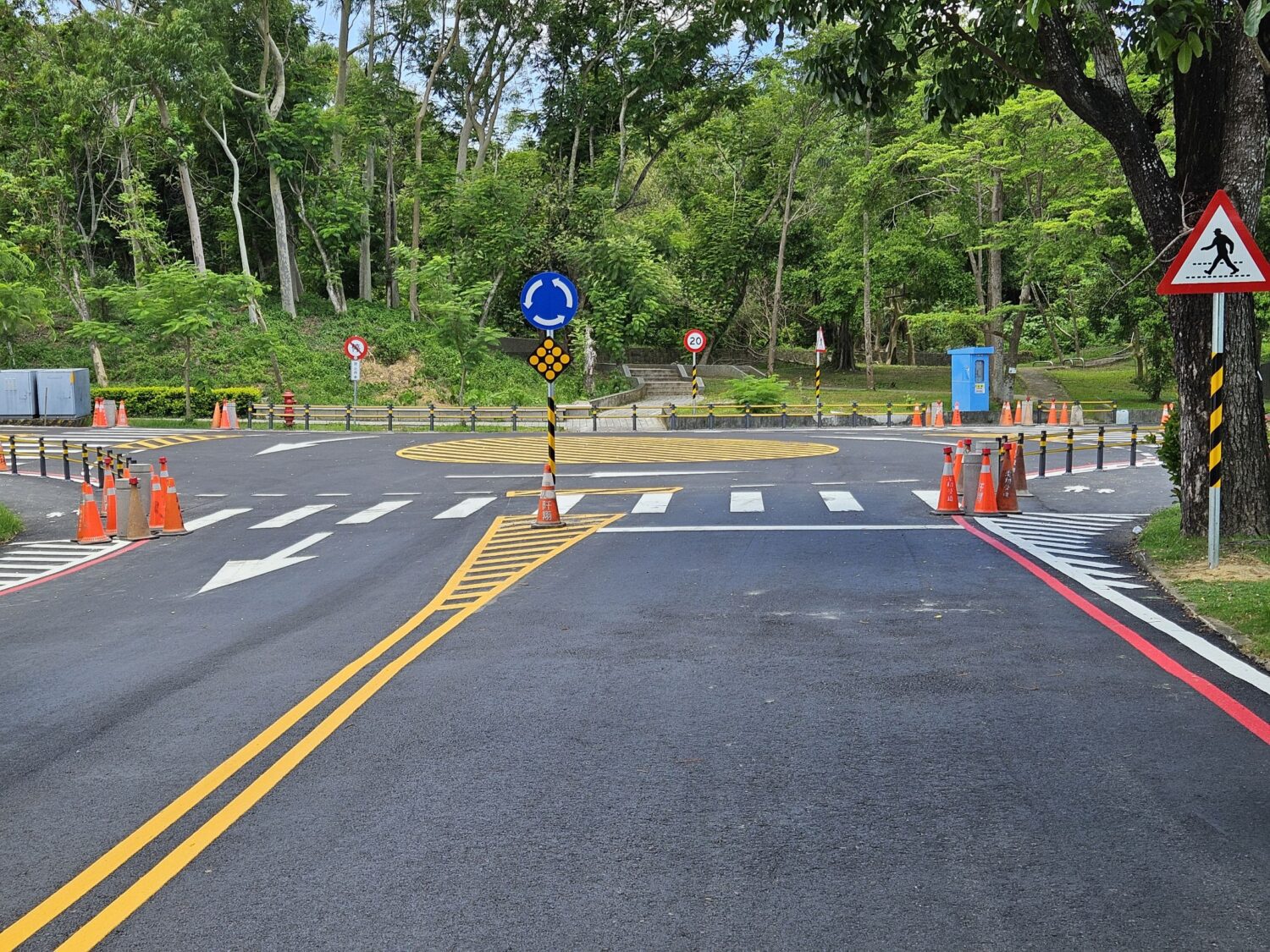 澄清湖全面整平道路 強化交通規劃 停車收費不變 高市府打造低碳樂活城市綠洲 澄清湖全面整平道路 強化交通規劃 停車收費不變 高市府打造低碳樂活城市綠洲