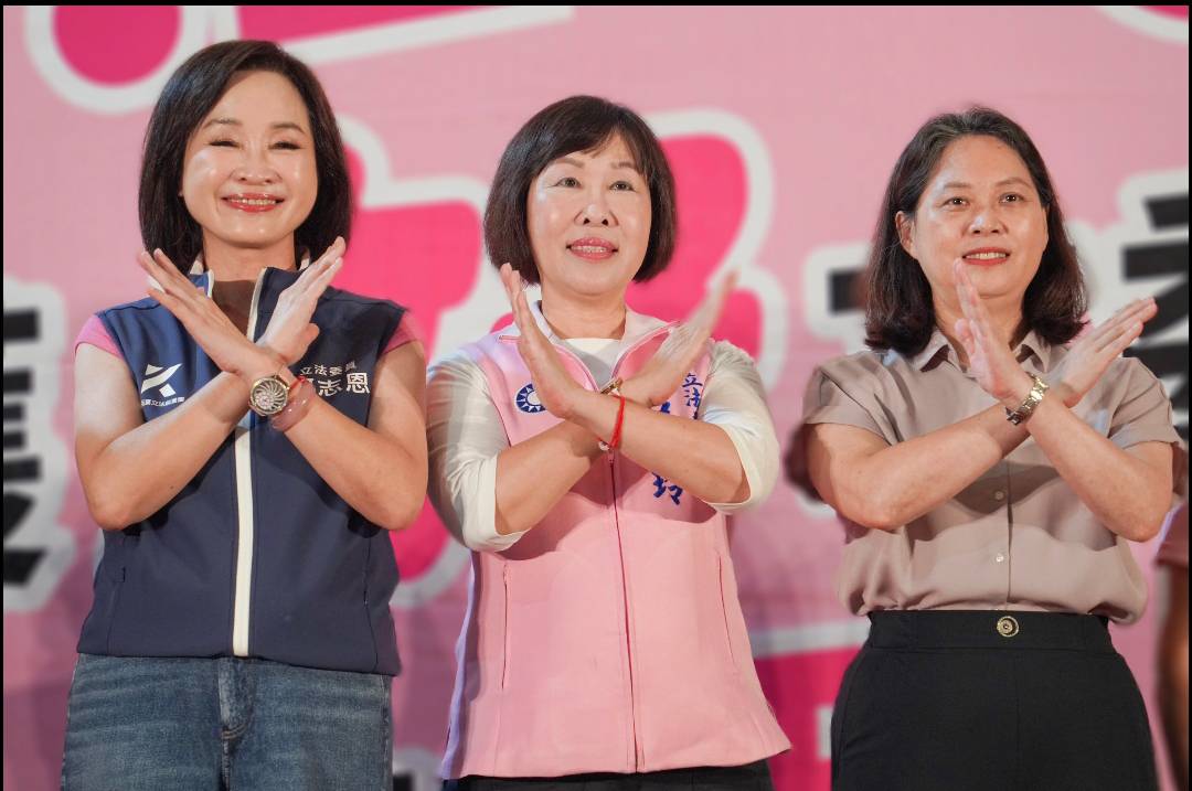 桃園藍白大合體!賴香伶攜手呂玉玲抗惡罷! 桃園藍白大合體!賴香伶攜手呂玉玲抗惡罷!