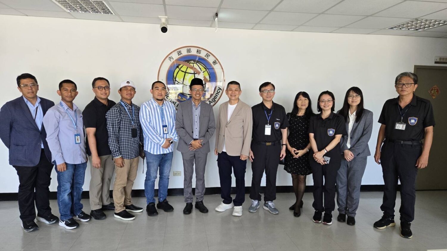 駐臺北印尼經濟貿易代表處訪問移民署高雄收容所 強化雙方合作交流 駐臺北印尼經濟貿易代表處訪問移民署高雄收容所 強化雙方合作交流