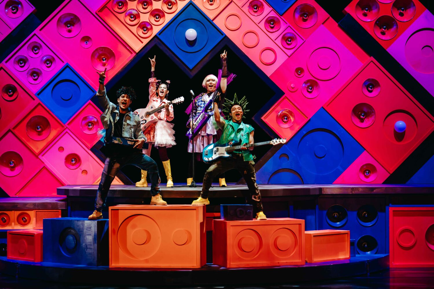 高雄演藝場館邀青少年進劇場看表演 「青年席位」專屬優惠擴大辦理 高雄演藝場館邀青少年進劇場看表演 「青年席位」專屬優惠擴大辦理