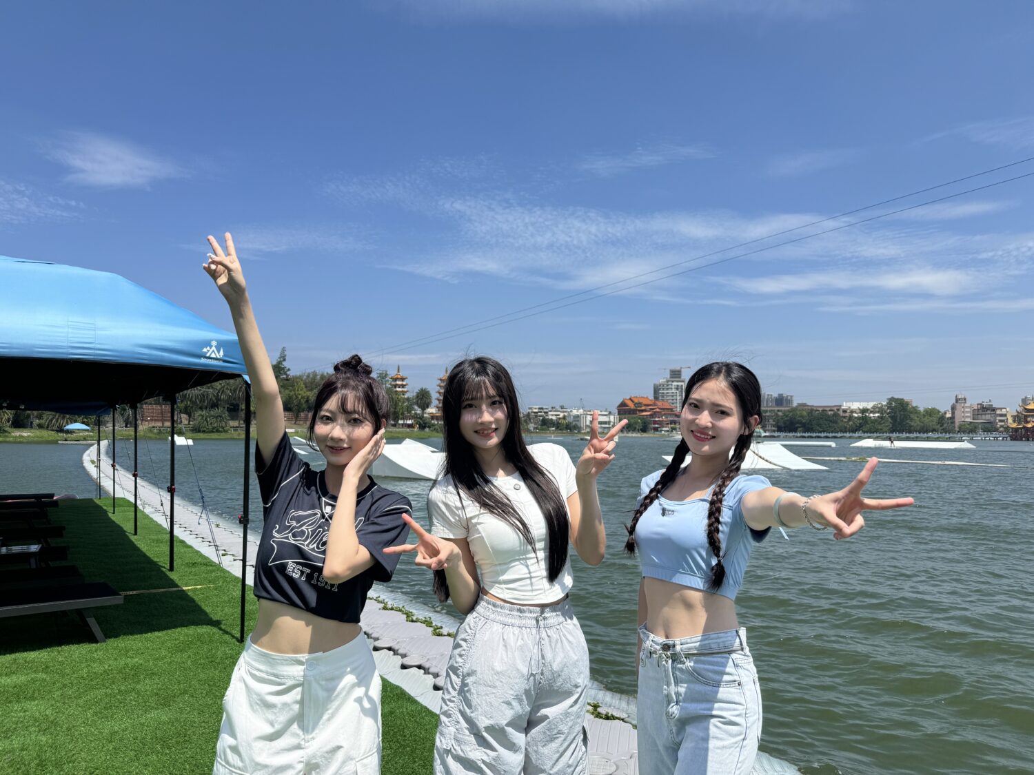 全新《玩客瘋高雄Surprise》登場!最強主持群 資深綜藝玩咖、台日兄弟檔、台鋼啦啦隊女神帶你玩 全新《玩客瘋高雄Surprise》登場!最強主持群 資深綜藝玩咖、台日兄弟檔、台鋼啦啦隊女神帶你玩