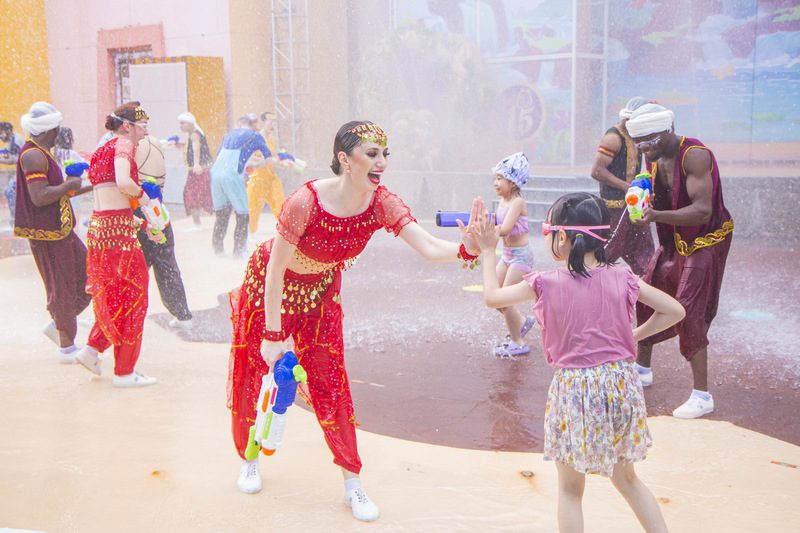 對抗酷暑義大世界莫屬！ 全台唯一水戰遊行 還有期間限定水樂園 今夏義起玩水吧 !
