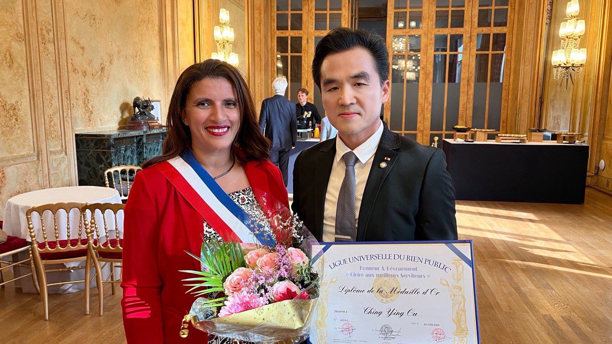 台灣教育家歐青鷹 法國巴黎獲頒金質榮譽勳章 巴黎市長親臨現場 台灣教育家歐青鷹 法國巴黎獲頒金質榮譽勳章 巴黎市長親臨現場