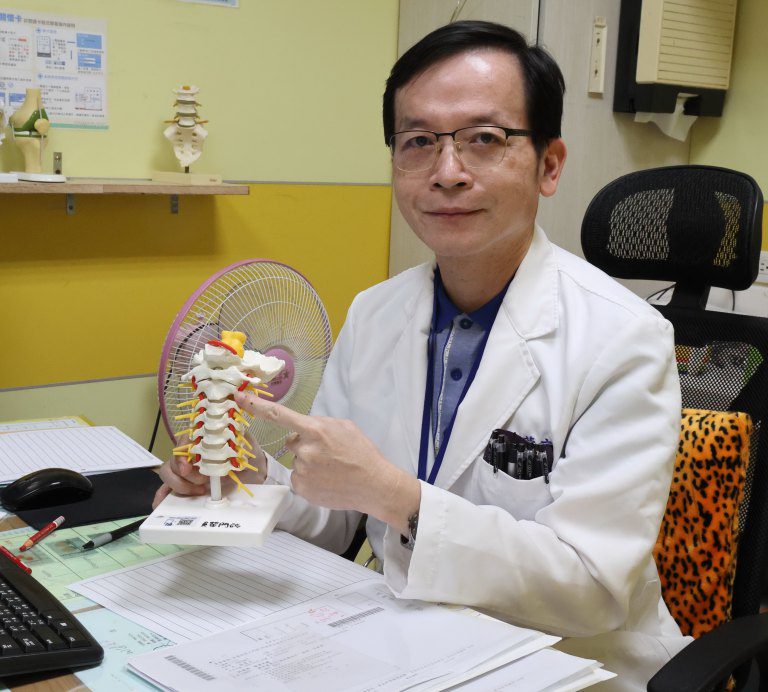 老人跌倒腦出血，緊急手術救回一命！　員榮醫師呼籲注意頭部外傷