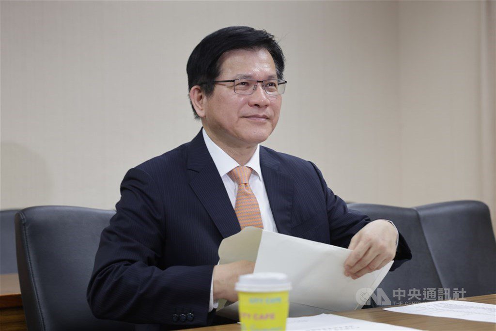 林佳龍洪申翰會商合作 紓解產業缺工拓展海外就業 林佳龍洪申翰會商合作 紓解產業缺工拓展海外就業