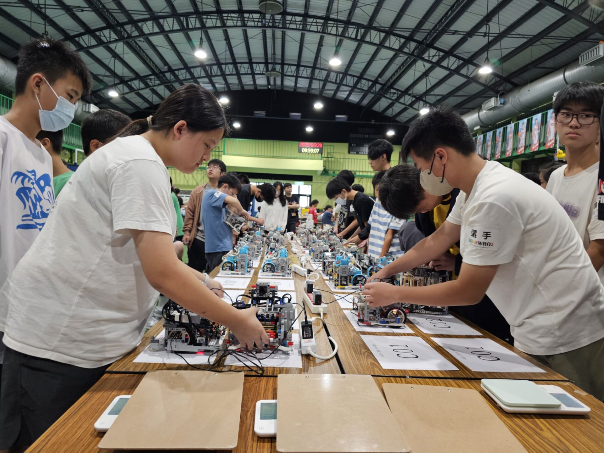 桃園科學創意機器人大賽登場 96隊同場較勁展創意 桃園科學創意機器人大賽登場 96隊同場較勁展創意