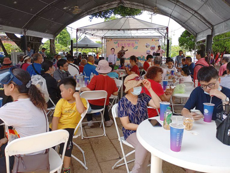 芬園夏日音樂會寶藏寺登場 炒米粉、鳳梨、荔枝免費品嚐 芬園夏日音樂會寶藏寺登場 炒米粉、鳳梨、荔枝免費品嚐