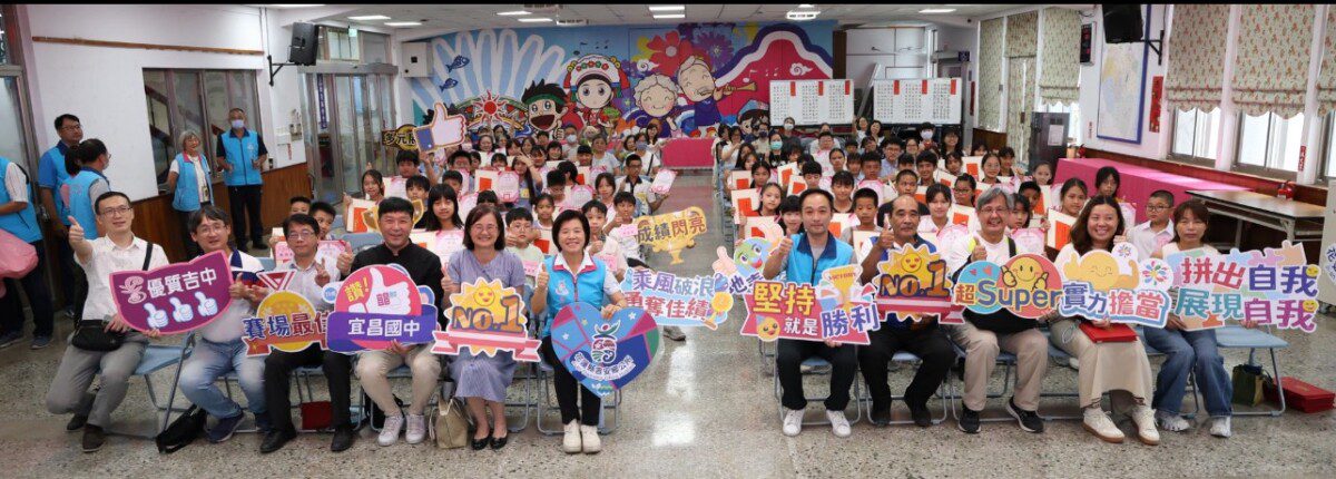 游淑貞頒贈國語文競賽績優獎勉勵72位學子再創縣級佳績