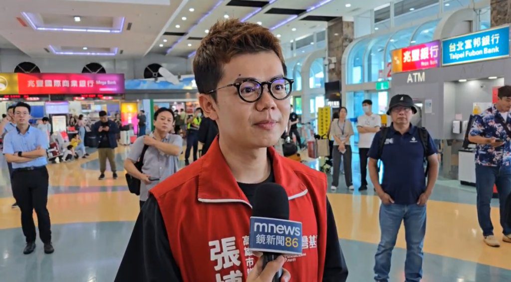 直擊/張博洋退黨前一天「動向曝光」!神色輕鬆飛濟州 直擊/張博洋退黨前一天「動向曝光」!神色輕鬆飛濟州