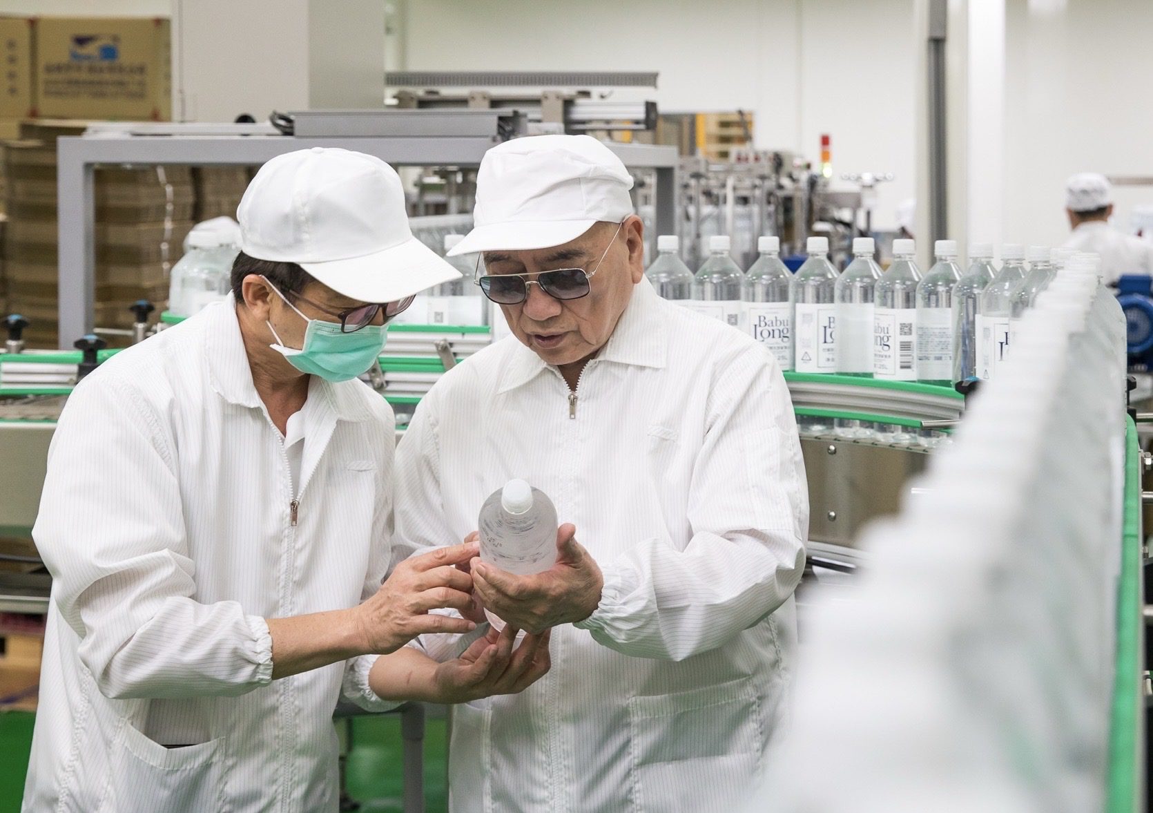巴部農天然鹼性礦泉水五年有成