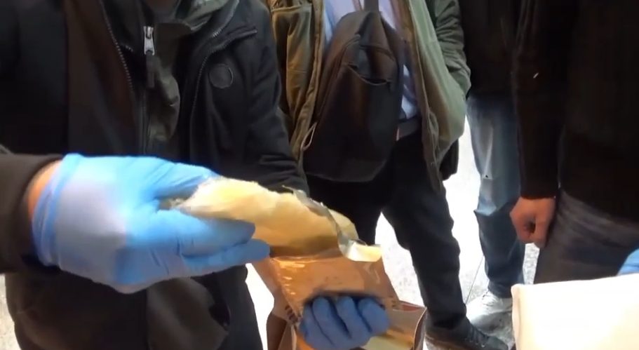 台日黑幫合作走私賺暴利!調理包藏2公斤冰毒闖關 7人遭起訴 台日黑幫合作走私賺暴利!調理包藏2公斤冰毒闖關 7人遭起訴