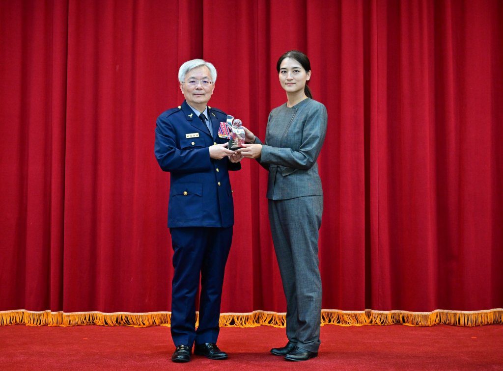 彰化縣警察局警務員吳又融榮獲第18屆全國刑事鑑識楷模 彰化縣警察局警務員吳又融榮獲第18屆全國刑事鑑識楷模