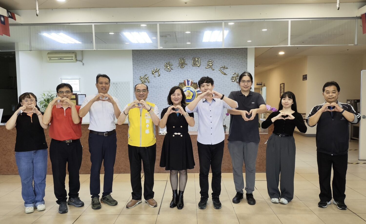 打造在家運動新體驗　新竹榮家攜手振道推動銀髮健走互動體驗