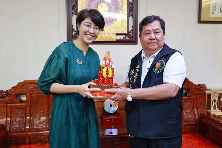 白沙屯媽祖5月到南投 許淑華赴苗栗答謝神恩 白沙屯媽祖5月到南投 許淑華赴苗栗答謝神恩