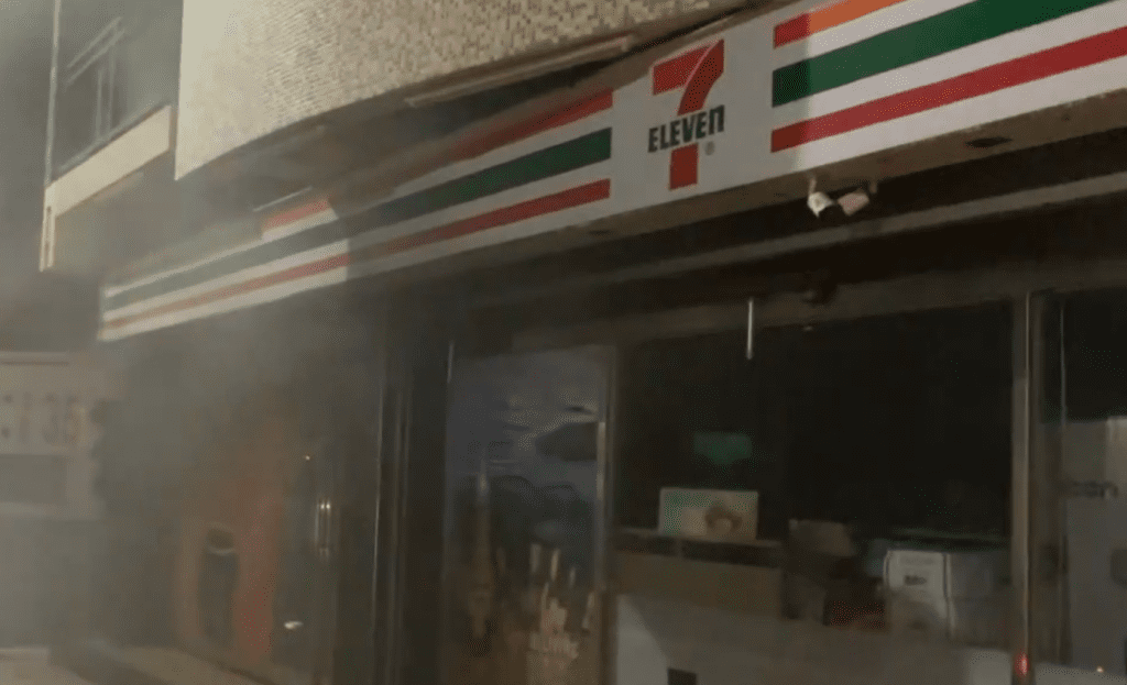 天花板夾層內發現起火點! 澎湖縣白沙鄉7-11超商火警 天花板夾層內發現起火點! 澎湖縣白沙鄉7-11超商火警