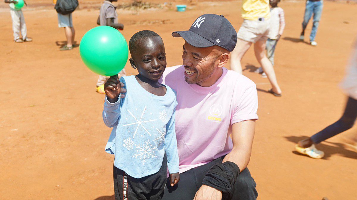 阿卡莎納即將籌備15年國際公益計劃 明年將登上時代廣場為孤兒宣傳 阿卡莎納即將籌備15年國際公益計劃 明年將登上時代廣場為孤兒宣傳