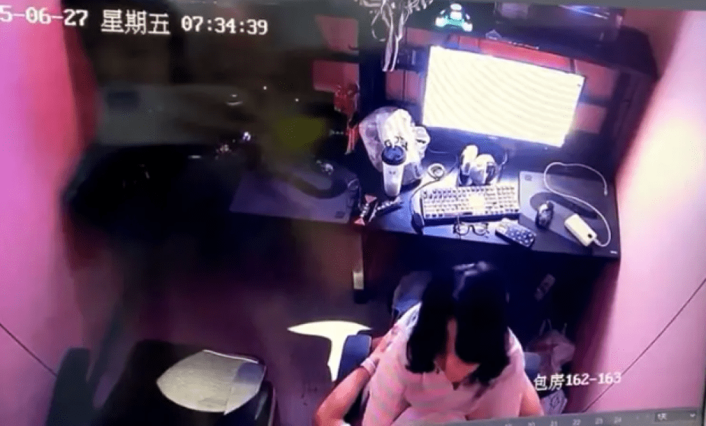 膽子也太大！陸情侶在網咖包廂啪啪啪　工作人員看監視器驚呆：牛逼啊