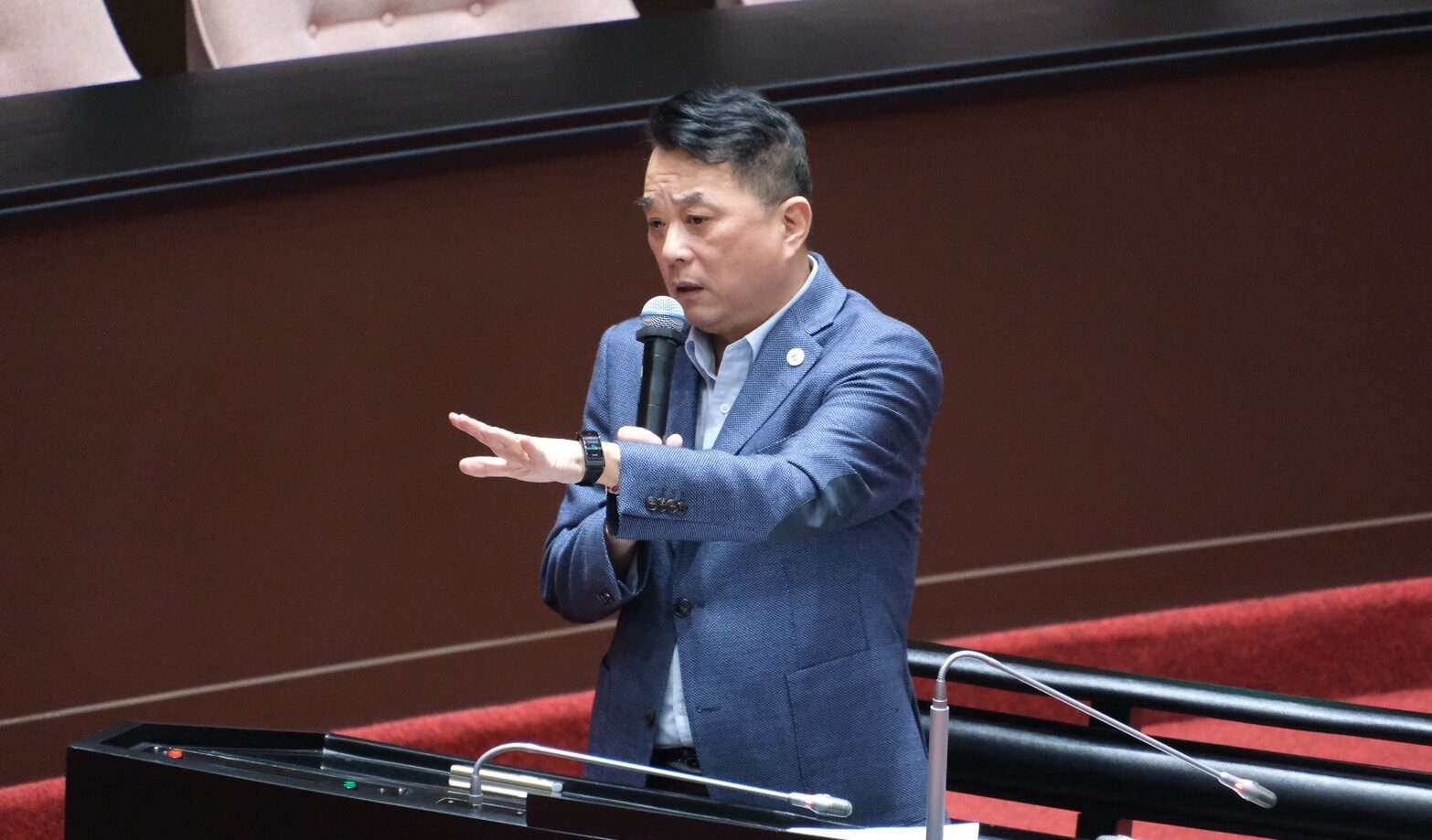 魯明哲遭AI變造聲音宣傳罷免 罷團成員遭函送桃檢偵辦 