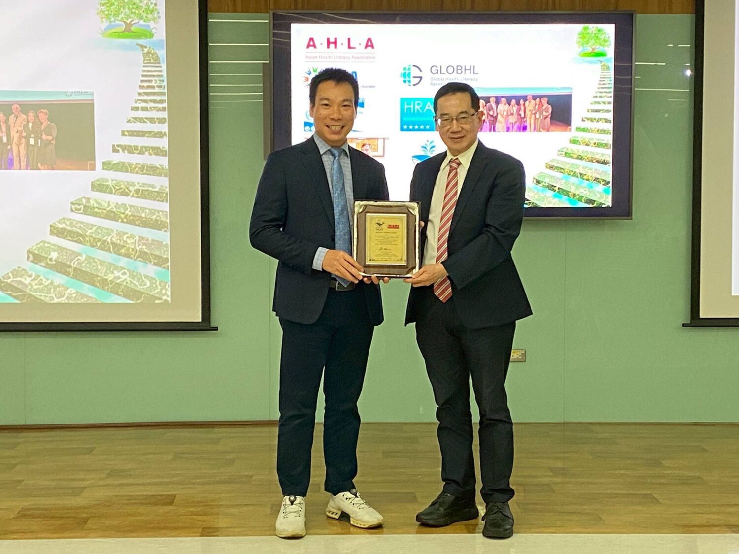 台灣健康識能與傳播學會 在彰化秀傳成立辦公室 台灣健康識能與傳播學會 在彰化秀傳成立辦公室